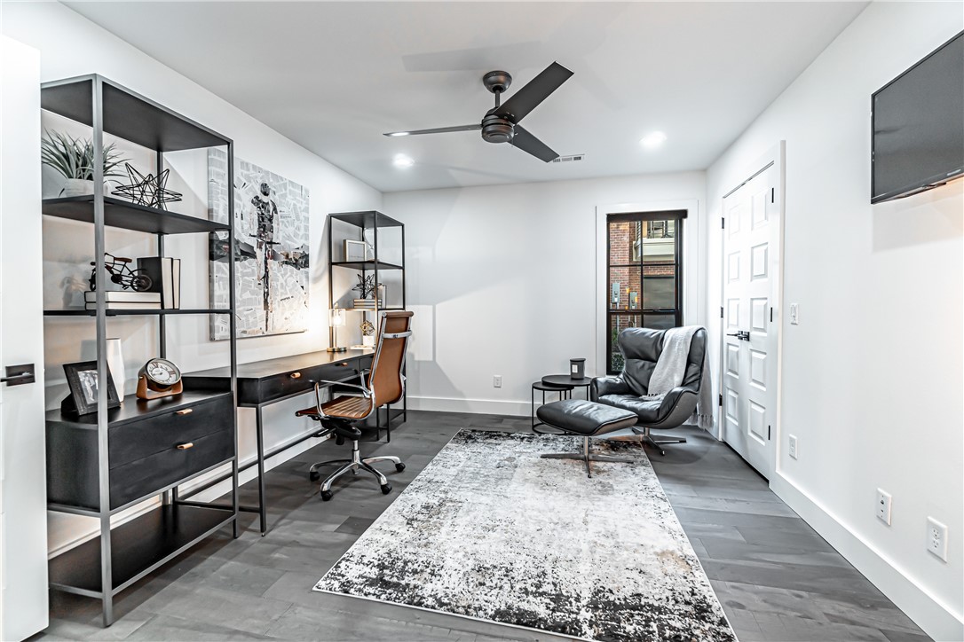 DUNN & DAVIS ADD-BENTONVILLE - Residential