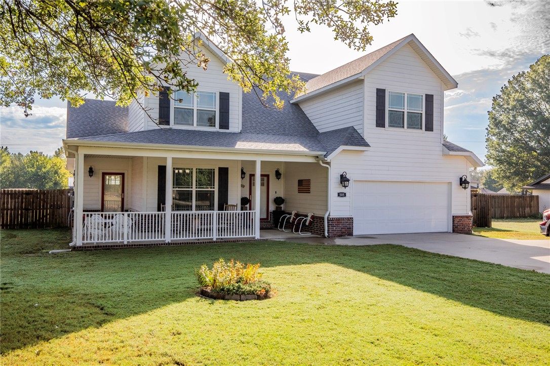 Welcome to 505 N Oakwood St – a stunning 3-bedroom, 2.5-bath house built in 2018, offering 2,851 sq ft located right off exit 78! This house comes with a beautifully designed living space plus a versatile bonus room, also enjoy a bright enclosed sunroom and a spacious covered patio perfect for year-round entertaining.
This home comes equipped with a SimpliSafe alarm system and a natural gas grill on the patio (to convey). Inside, you’ll love the tankless water heater for endless, on-demand hot water.
Outside, a 1,500 sq ft metal shop building with its own 200-amp service provides endless possibilities for hobbies, storage, or business use. With its combination of modern amenities, farmhouse charm, and a fully powered shop, this property is truly one-of-a-kind!