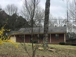 Country setting with small portion of backyard fenced, nice covered front and back porches, great deck in back with above ground pool. Within __.4_ miles of blacktop road, a portion of the property is to the front and across street which gives you opportunity to trim trees to enhance view.Split bedroom plan, large living area open to dining and kitchen, large laundry and mud room which provides extra storage, crafts, etc.