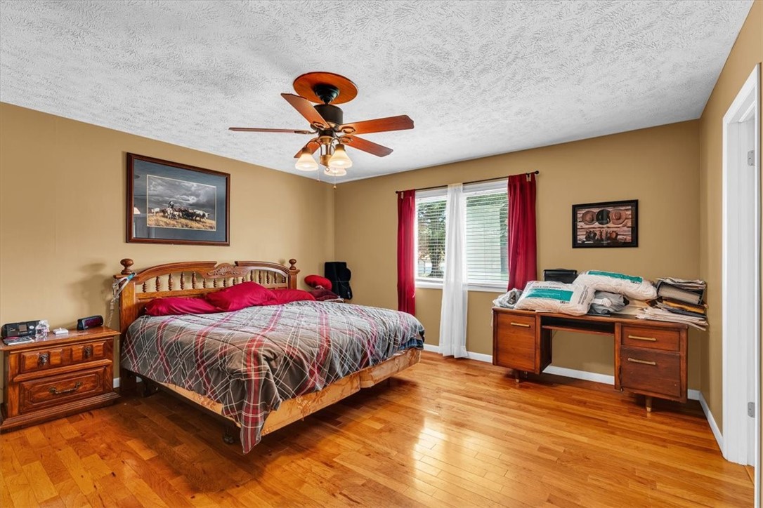 Rolling Hills Sub Siloam Spgs - Residential
