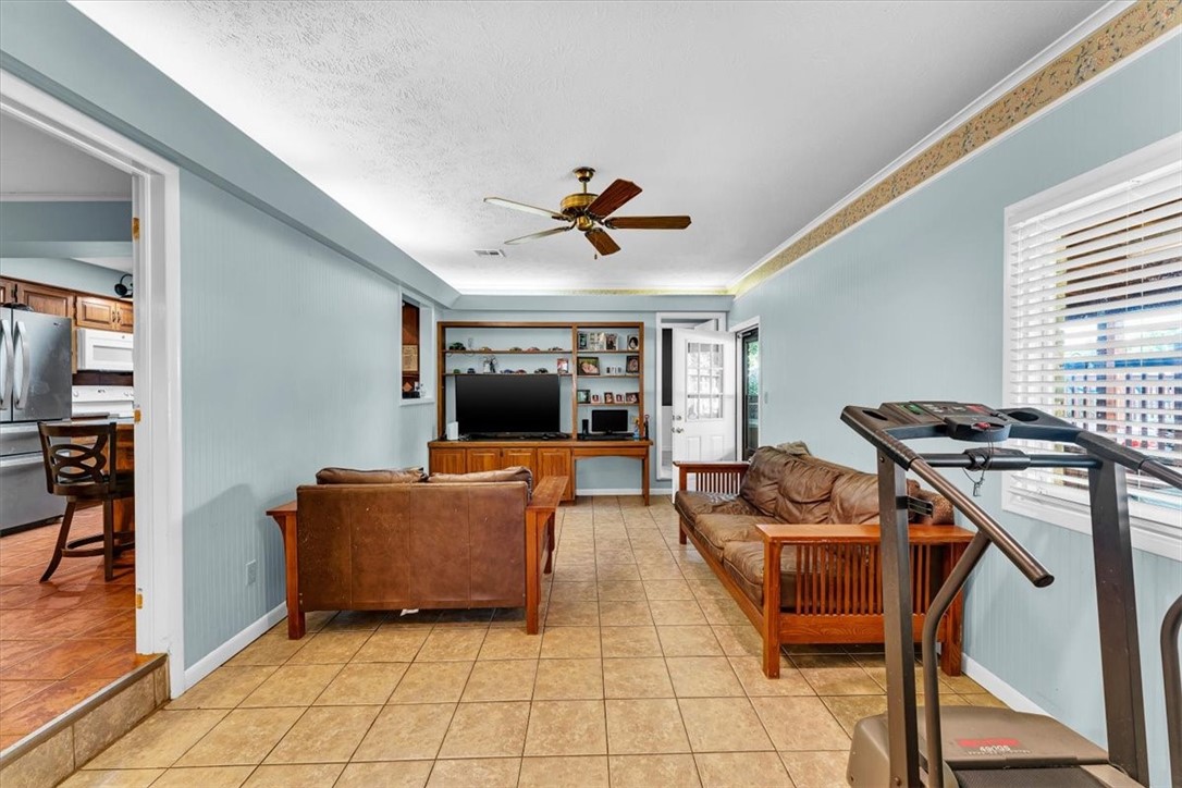 Rolling Hills Sub Siloam Spgs - Residential