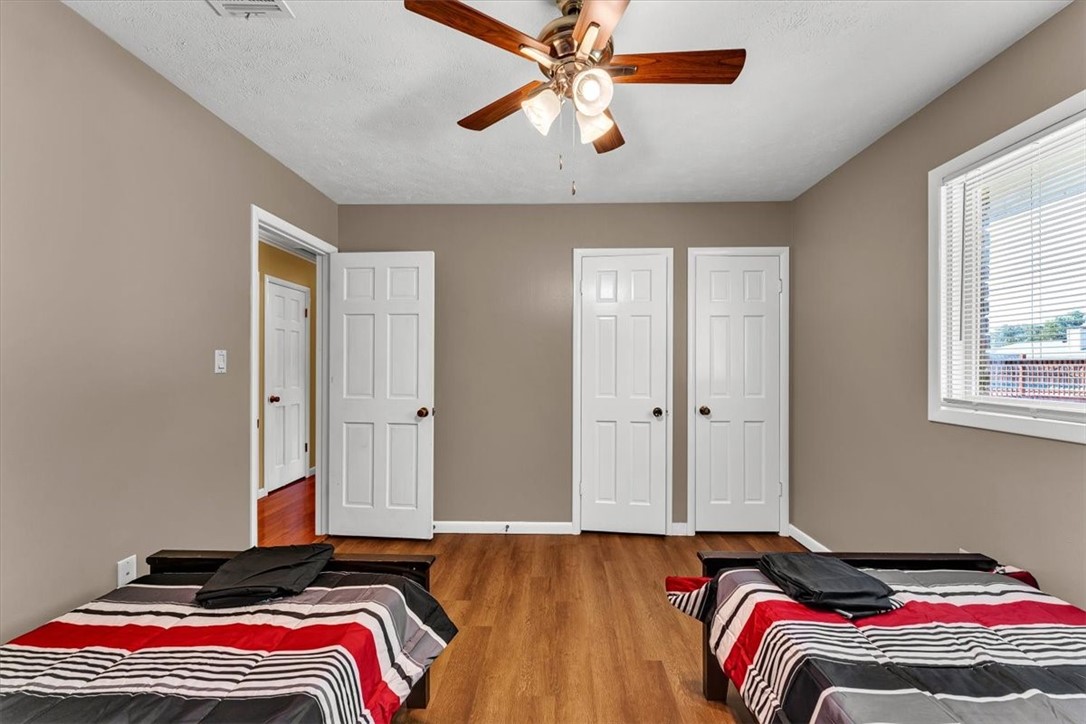 Rolling Hills Sub Siloam Spgs - Residential