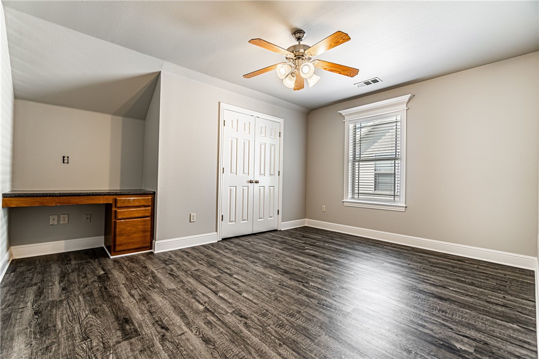 Country Meadows Sub Gravette - Residential Income