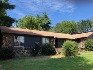 Lots of space in this 4 bedroom 3 bath home with two master bedrooms, two living areas, two fireplaces, one gas & one wood-burning. Back yard and deck. Large rooms, all on one level plus large level lot with nice fence. This home needs some TLC but with the square footage, and neighborhood, this is one you don't want to miss! All #s are approximate.
