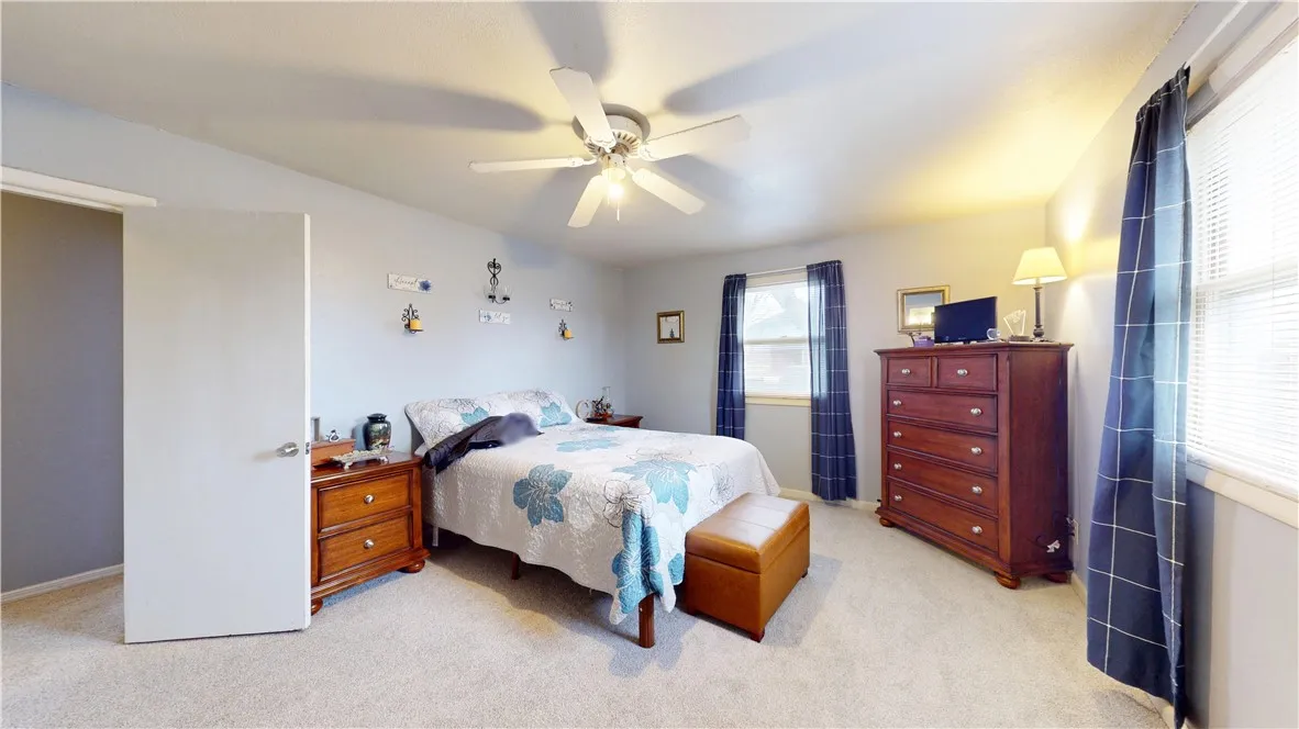 Gravette, Arkansas 72736, United States, 3 Bedrooms Bedrooms, ,2 BathroomsBathrooms,Residential,Pending,7347