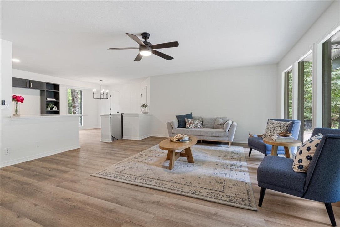 18 S Hampstead Lane - Photo 3