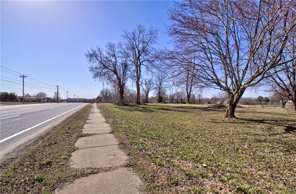 Springdale Outlots - Land