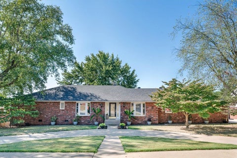 Photo of 501 Fairway Circle, Springdale, AR 72764 (MLS # 1361146)