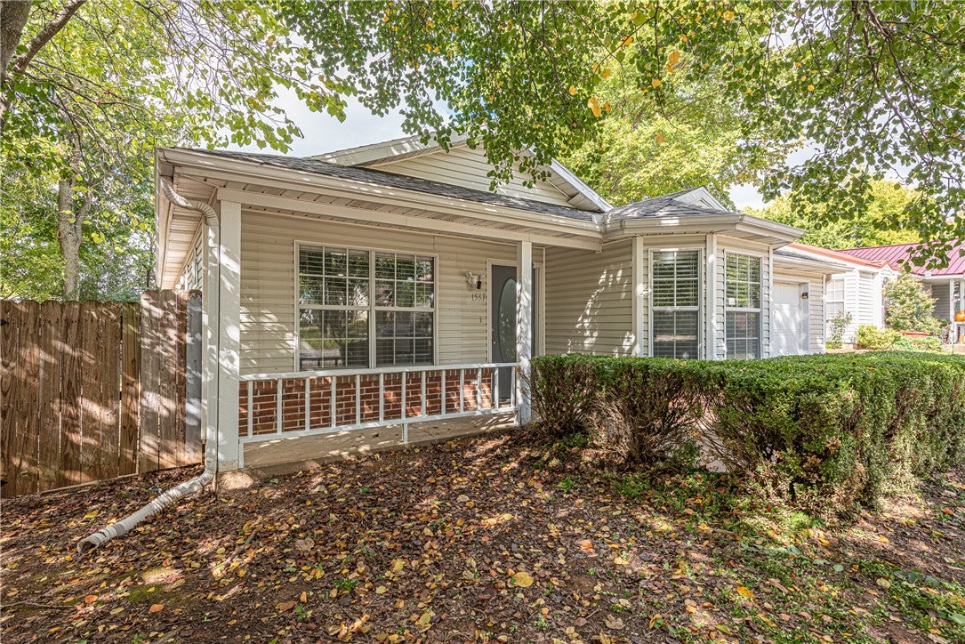 1537 N Timberline Drive