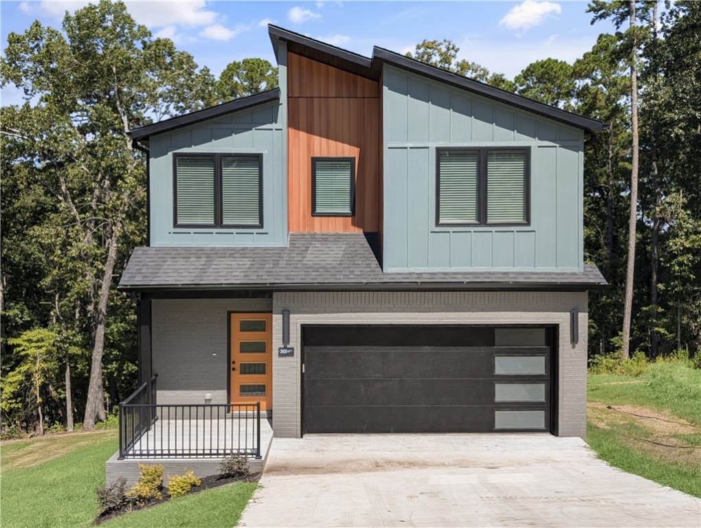 Welcome To Your Next Home! Warning: This New Build Might Just Ruin You For Every Other House. Bentonville Schools? Check. City Sewer? Check. Slam Bam Modern Glam? Triple Check. The Main Level Is Serving Open-Concept Energy With A Fireplace That Shows Off But Also Says āCozy Nights In,ā And A Kitchen That Belongs On HGTV (The Fancy Shows): Custom Cabinets, 3cm Granite, Upgraded Range, Built-In Micro, Under-Cab Lighting, Tile Backsplash, And A Big Island To Love. Island Seating And Eat-in Dining. Upstairs, The Primary Suite Is Pure Main Character EnergyāSo Many Windows, A Walk-In Closet Begging To Be Filled, And The Primary Suite Offers Dual Vanity, Potty Closet (For All Your Important Private Business), And A Custom Shower That Says āSpa Day Every Day.ā Add In Two More Bedrooms, Full Bath, Laundry Upstairs (Because Hauling Baskets Downstairs Is A Hard Pass), And Outdoor Living On Both A Covered Porch And A Covered Deck Overlooking A Private Tree-Filled Backyard. This Isnāt Just A HouseāItās A Whole Lifestyle.