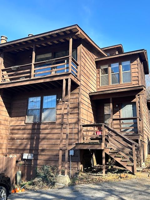 Photo of 968 N Lewis Avenue, Fayetteville, AR 72701 (MLS # 1336381)