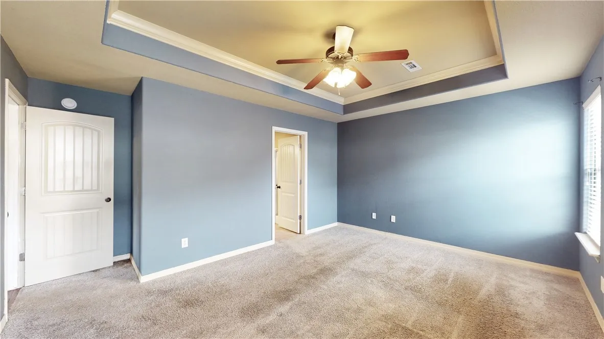 Bentonville, Arkansas 72713, United States, 3 Bedrooms Bedrooms, ,2 BathroomsBathrooms,Residential,Pending,78268