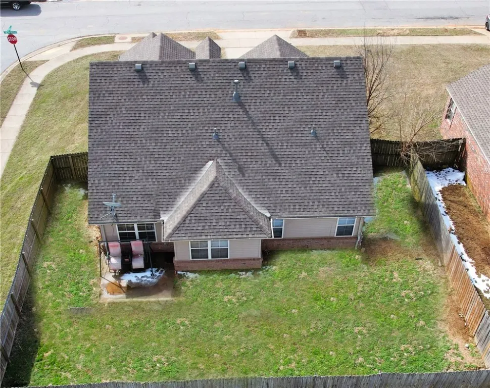 Bentonville, Arkansas 72713, United States, 3 Bedrooms Bedrooms, ,2 BathroomsBathrooms,Residential,Pending,78268