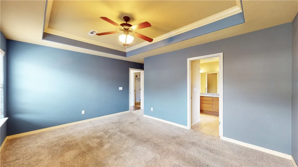 Bentonville, Arkansas 72713, United States, 3 Bedrooms Bedrooms, ,2 BathroomsBathrooms,Residential,Pending,78268