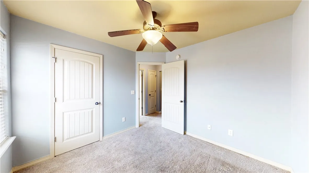 Bentonville, Arkansas 72713, United States, 3 Bedrooms Bedrooms, ,2 BathroomsBathrooms,Residential,Pending,78268