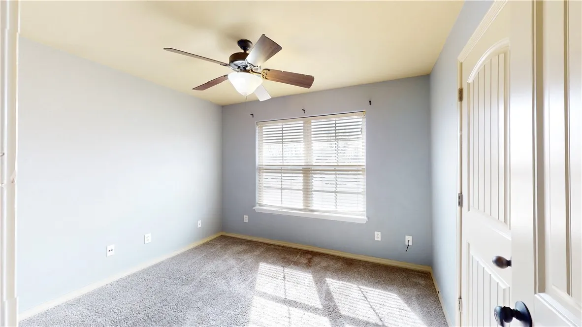 Bentonville, Arkansas 72713, United States, 3 Bedrooms Bedrooms, ,2 BathroomsBathrooms,Residential,Pending,78268