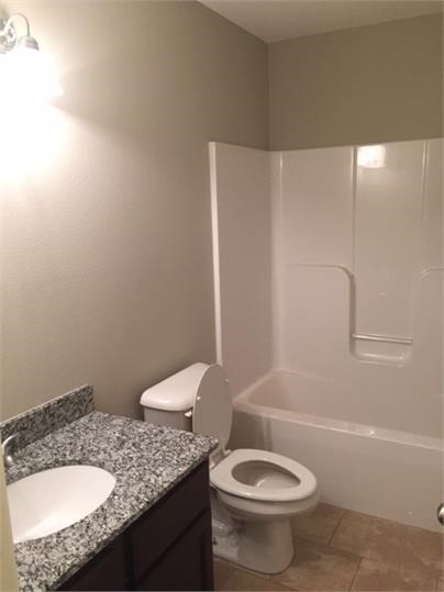 Riverwalk Farm Estate Ph I - Residential Lease