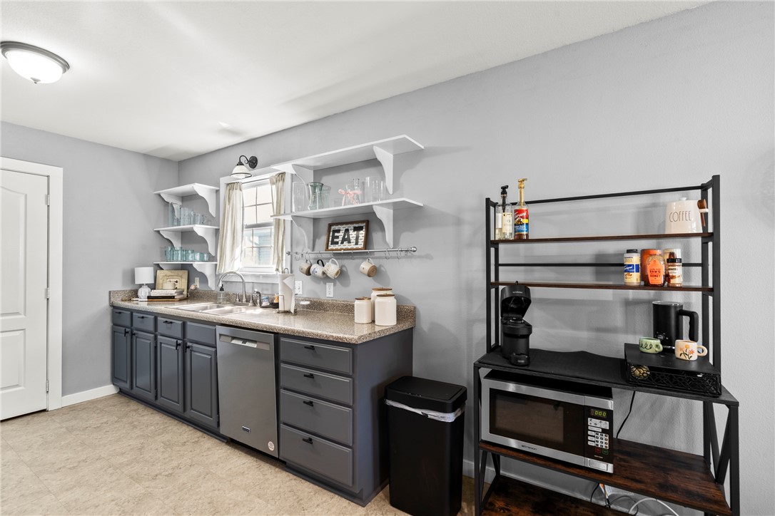 Hico Manor Sub Siloam Spgs - Residential