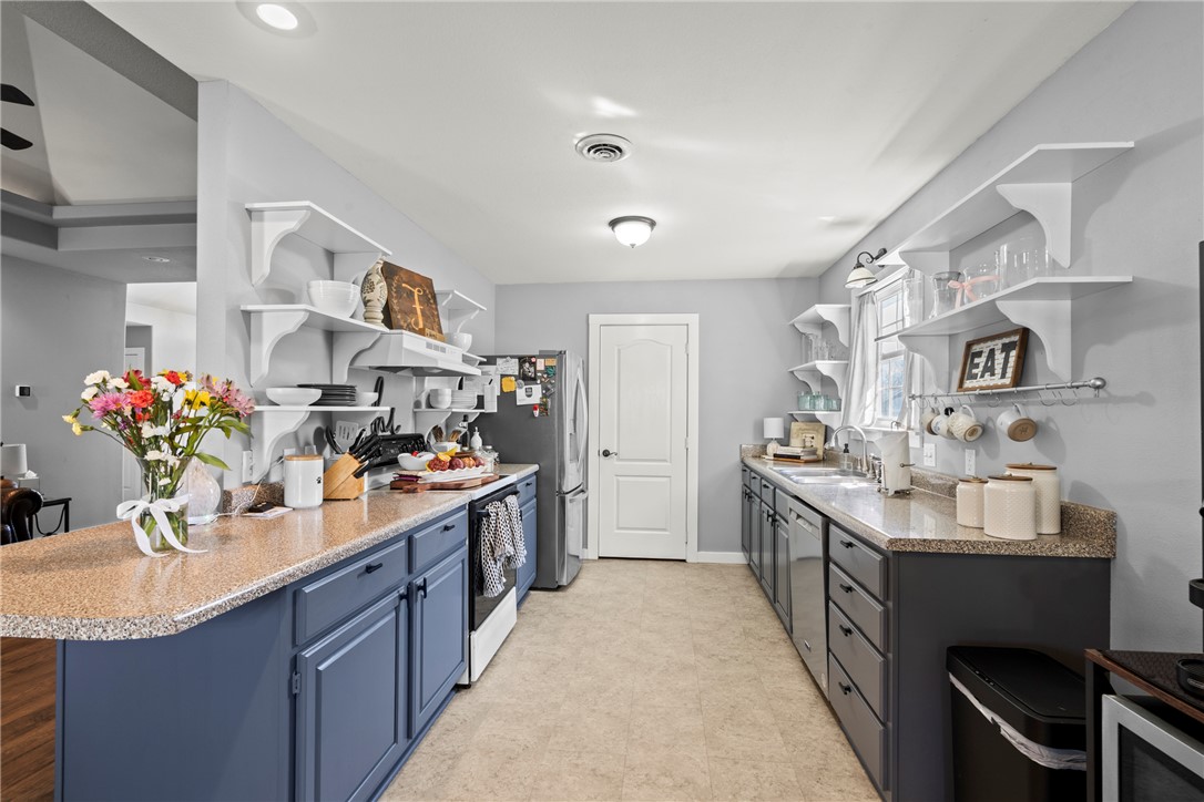 Hico Manor Sub Siloam Spgs - Residential