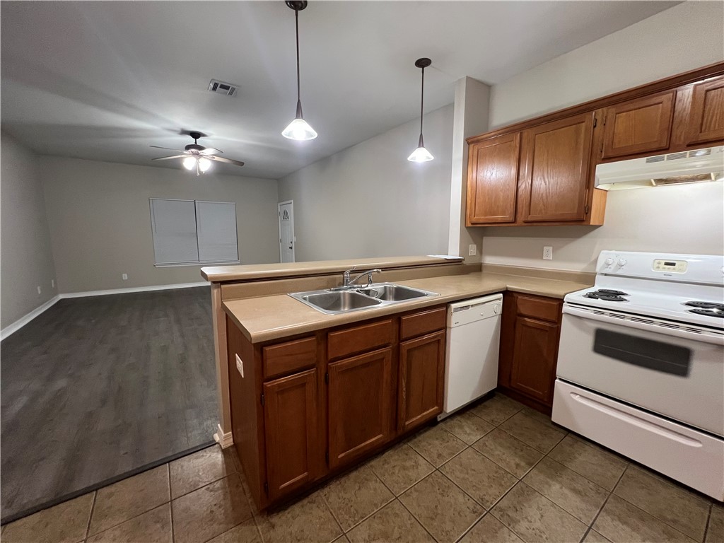 Thompson Hill Add Bentonville - Residential Lease