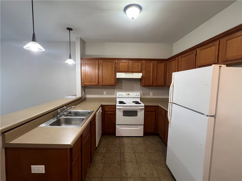 Thompson Hill Add Bentonville - Residential Lease