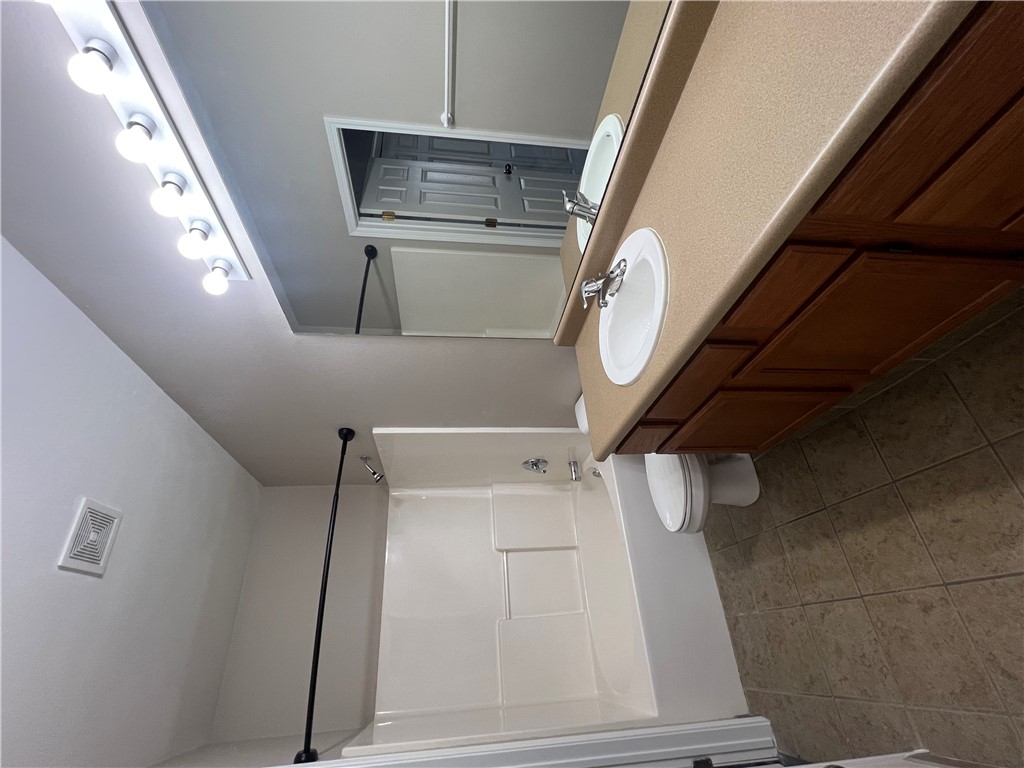 Thompson Hill Add Bentonville - Residential Lease