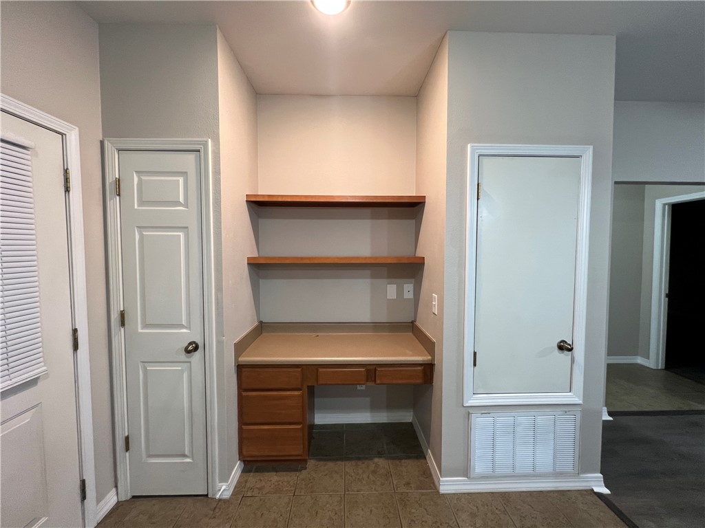 Thompson Hill Add Bentonville - Residential Lease