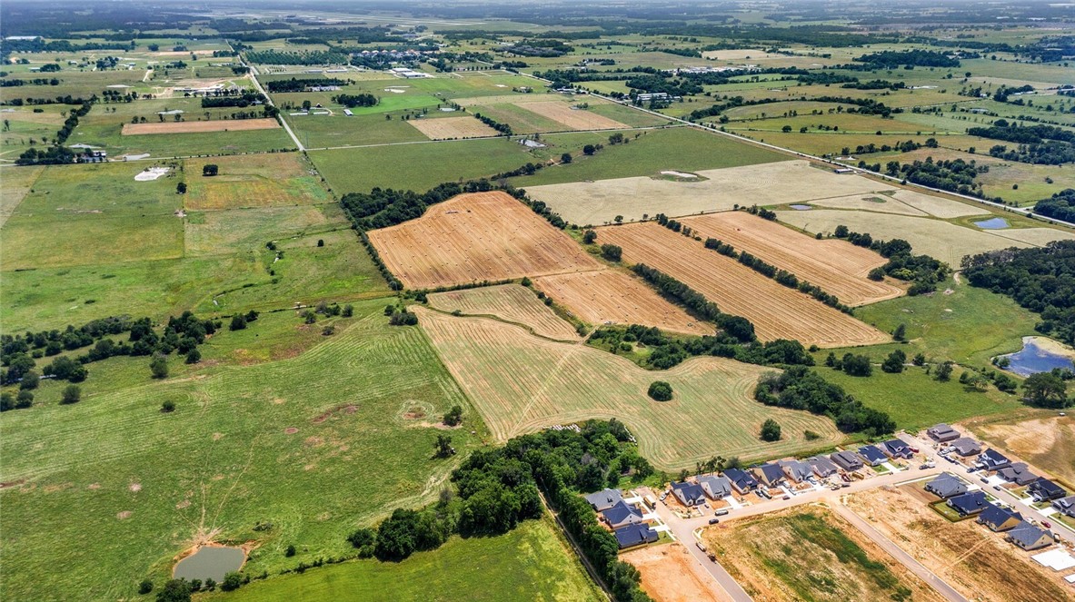 08-19-31-Centerton - Land