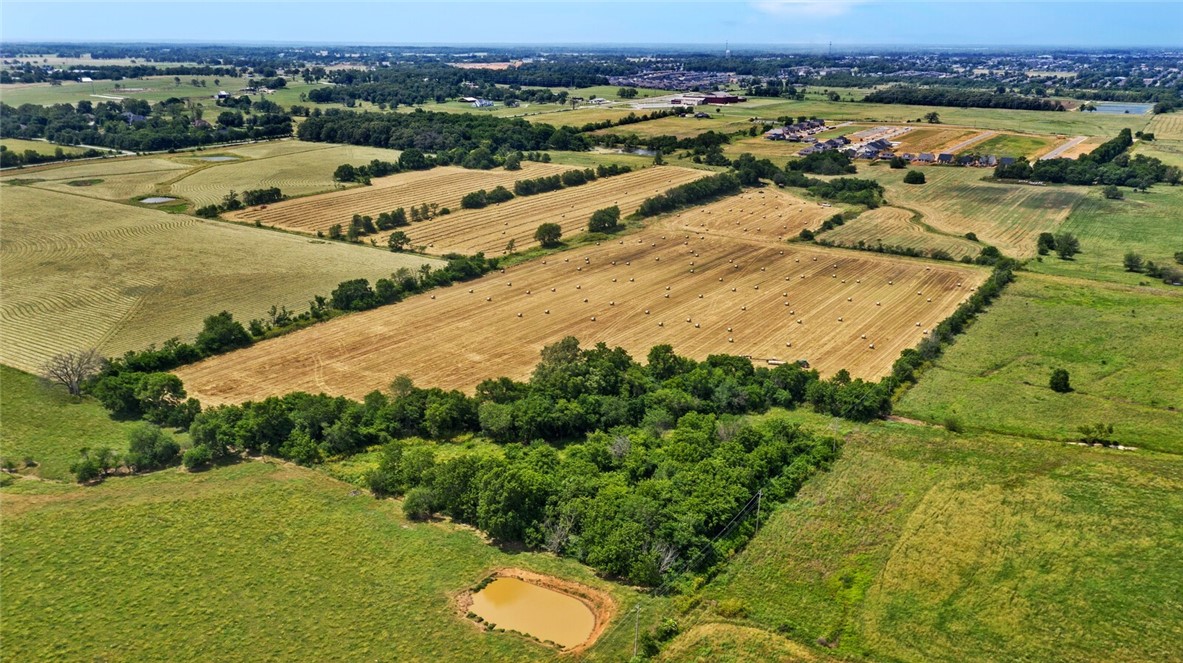 08-19-31-Centerton - Land