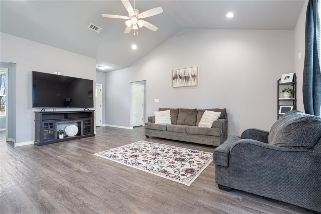 Lincoln Outlots - Residential