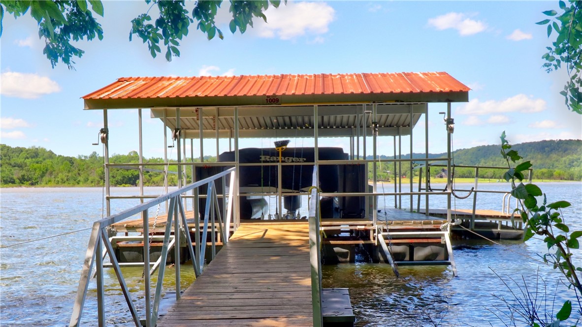 Pullens War Eagle Bay Sub - Residential