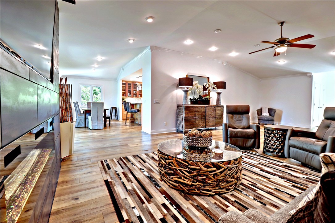 Pullens War Eagle Bay Sub - Residential