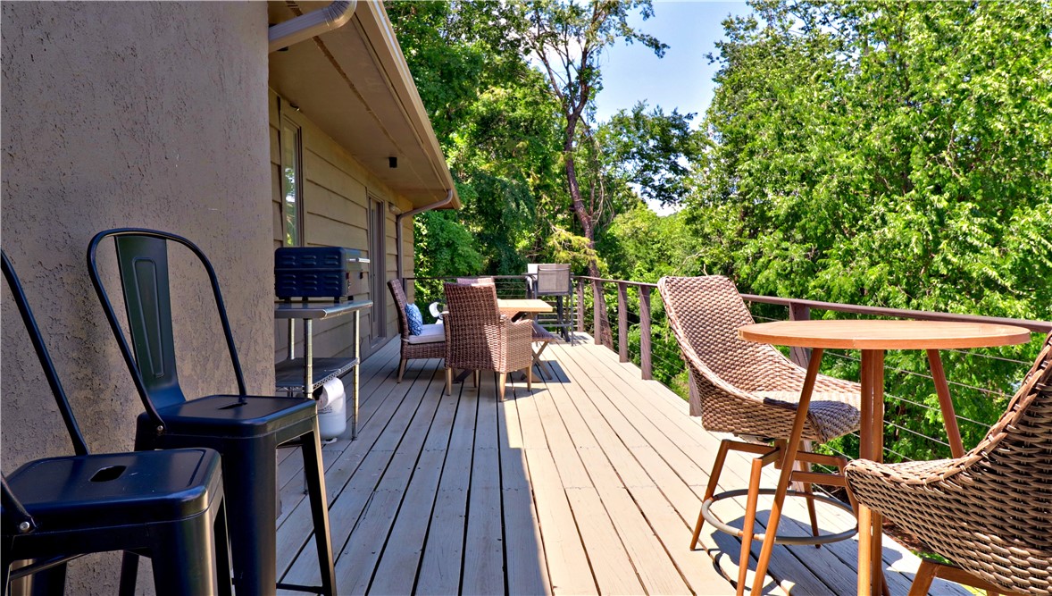Pullens War Eagle Bay Sub - Residential