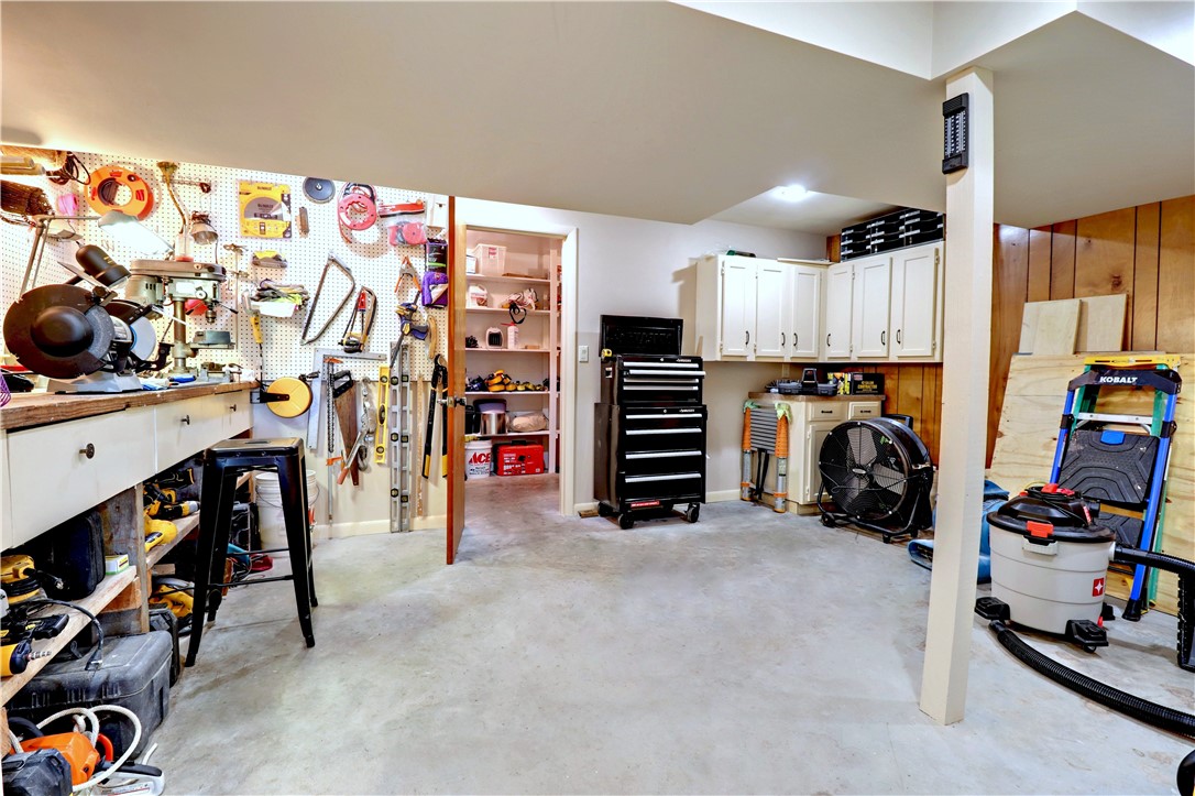 Pullens War Eagle Bay Sub - Residential