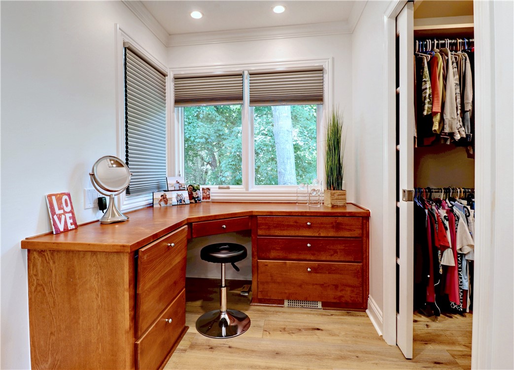 Pullens War Eagle Bay Sub - Residential