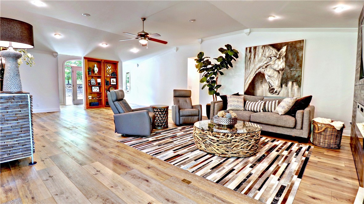 Pullens War Eagle Bay Sub - Residential