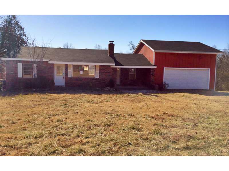 NICE COZY HOME AND MOVE IN READY!! GREAT OPPORTUNITY ON 1.5 ACRES!! NEW PAINT THROUGHOUT, NEW CARPET, NEW RANGE, NEWER HVAC AND COVERED BACK DECK. GREAT HOUSE AT GREAT PRICE AND ONLY A FEW MINUTES TO I-540 BYPASS, A MUST HAVE!!