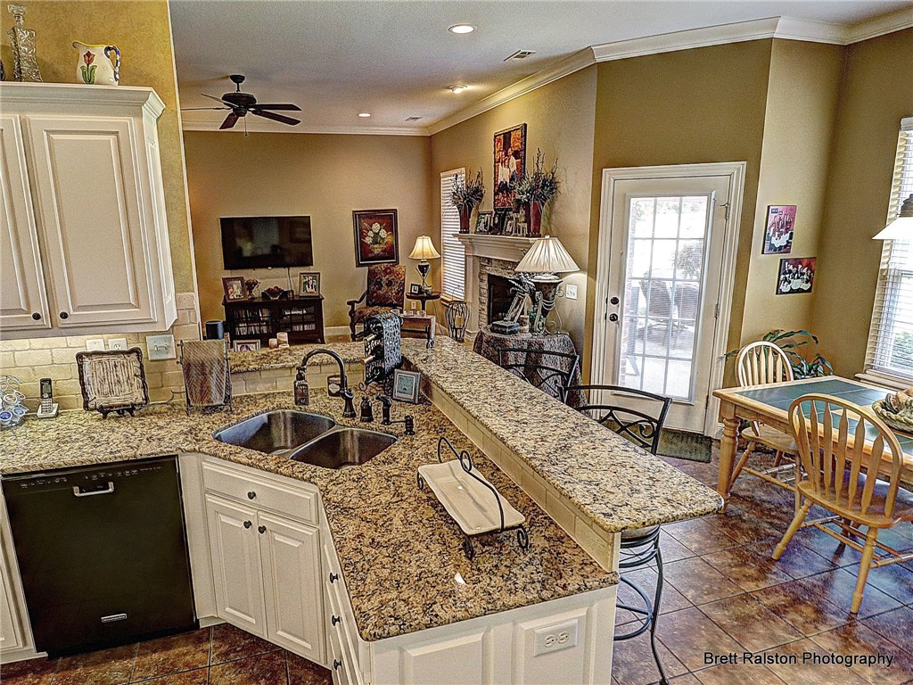 Ridgecrest Meadows Ph 5 Rogers - Residential
