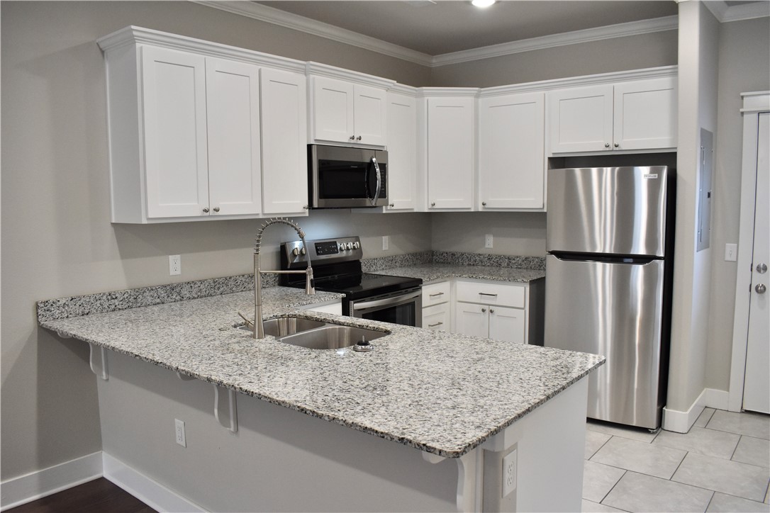 Cedar Crest Sub - Residential Lease