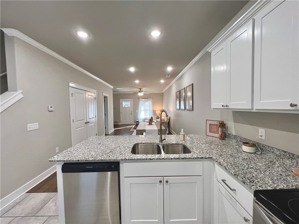 Cedar Crest Sub - Residential Lease