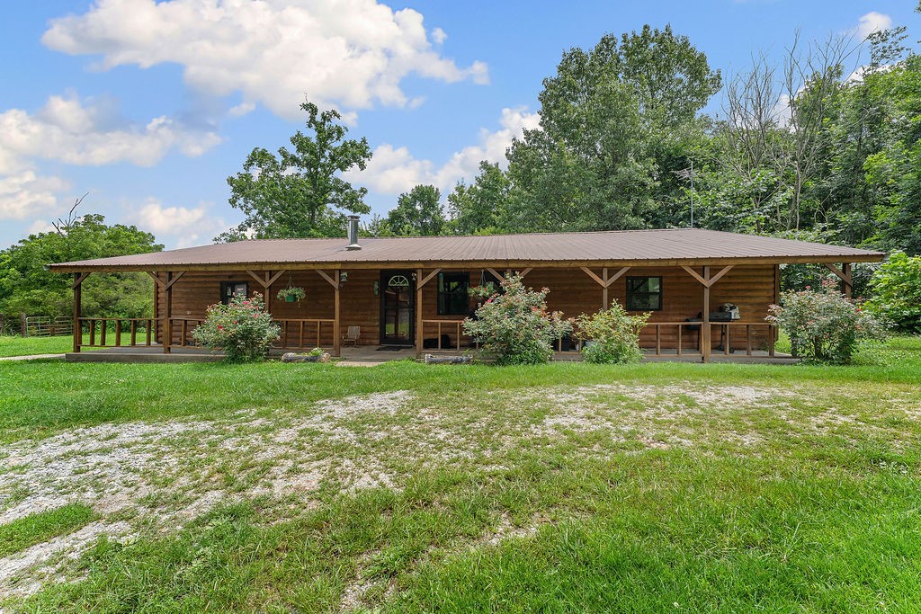 This charming country home sits on 8.93 beautiful unrestricted acres; a rare find in Northwest Arkansas! The land offers a great mix of open pasture, mature trees, & it's fully fenced making it ideal for cattle, horses, or a hobby farm.
A detached 896 sq ft garage offers space for a workshop or storage, plus two additional carports. Enjoy the peace and quiet from the pergola, perfect for outdoor entertaining.
Inside, youāll find an updated rustic-style living room with a cozy wood stove, perfect for winter nights. The living room flows into a spacious dining area & kitchen with plenty of prep space. The home features three generously sized bedrooms, including a primary suite with Farmhouse charm & a private en-suite with a garden tub. Two more bedrooms offer plenty of space for family or guests. A second full bath, and a utility room complete the layout.
Move-in ready, Brand new HVAC, and priced to sellāthis is your chance to own a peaceful slice of the country with room to grow. Schedule your tour today!