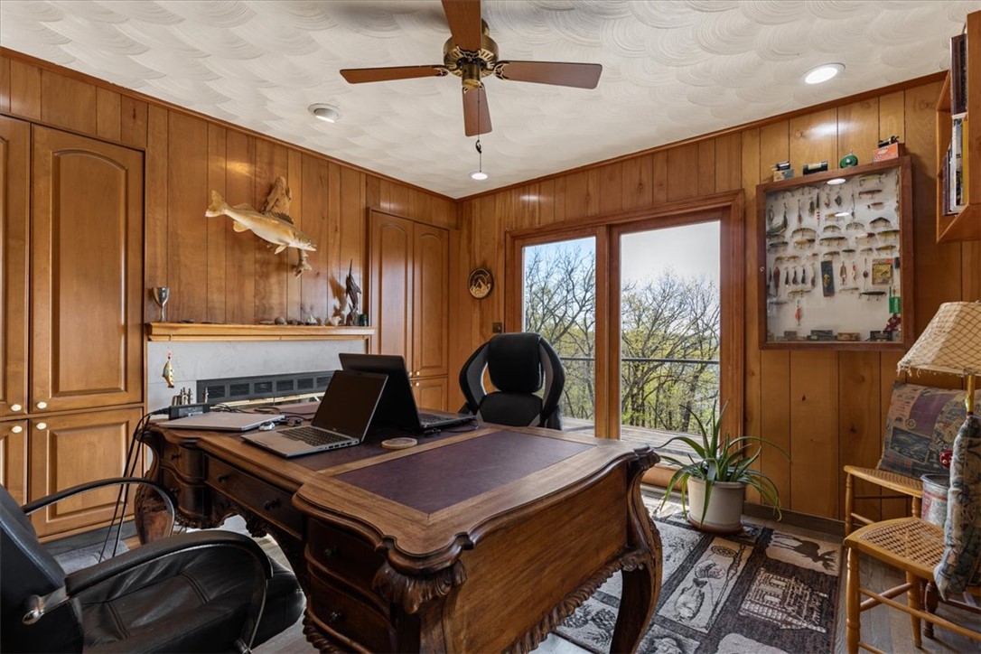 Point Mirage - Residential