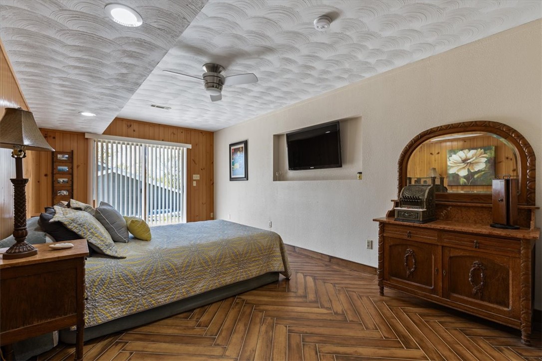 Point Mirage - Residential