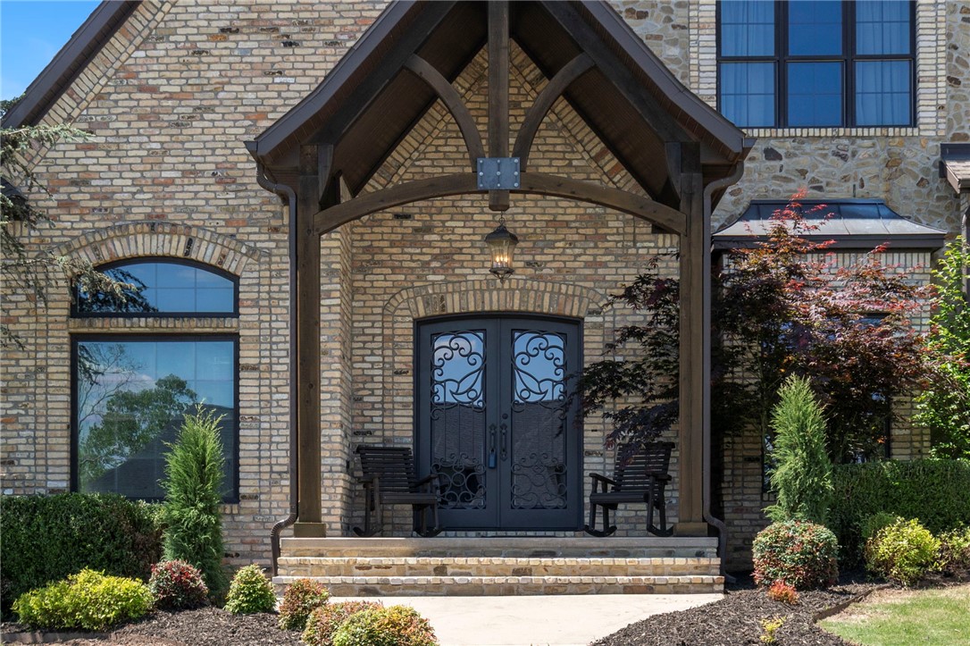 Beau Chalet Sub Highfill - Residential