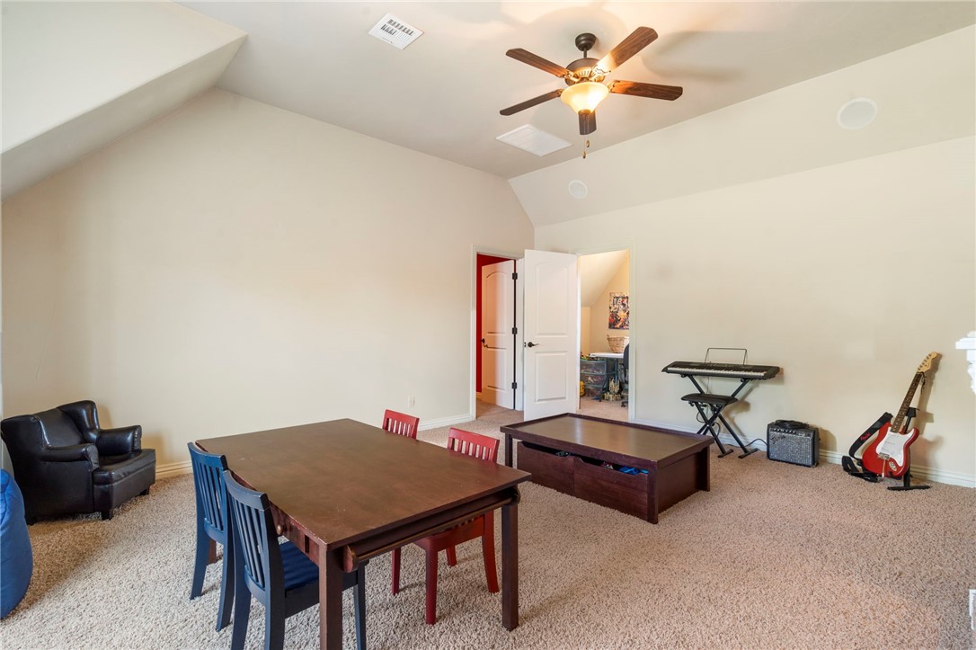 Beau Chalet Sub Highfill - Residential