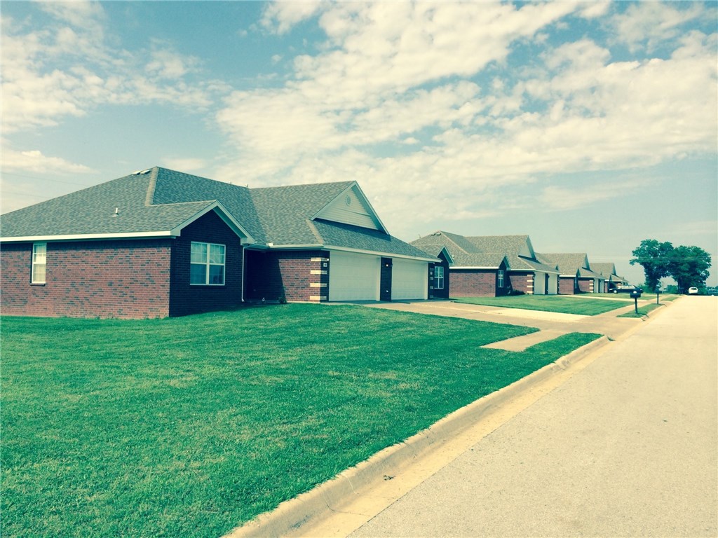Weston Plexes-Pea Ridge - Residential Income