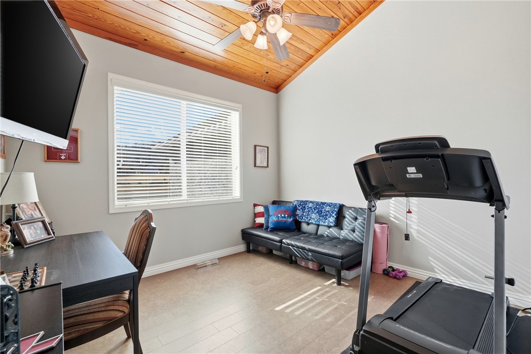 Unit 112 Holiday Island - Residential