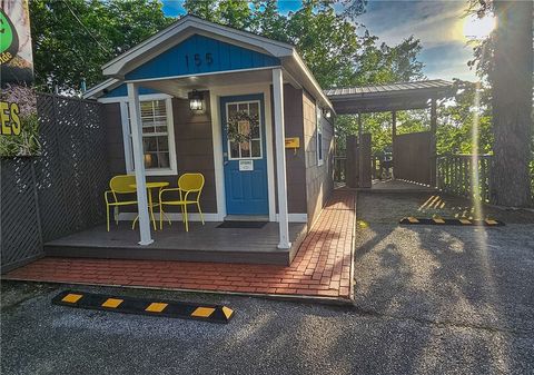 Photo of 155 W Van Buren, Eureka Springs, AR 72632 (MLS # 1337706)