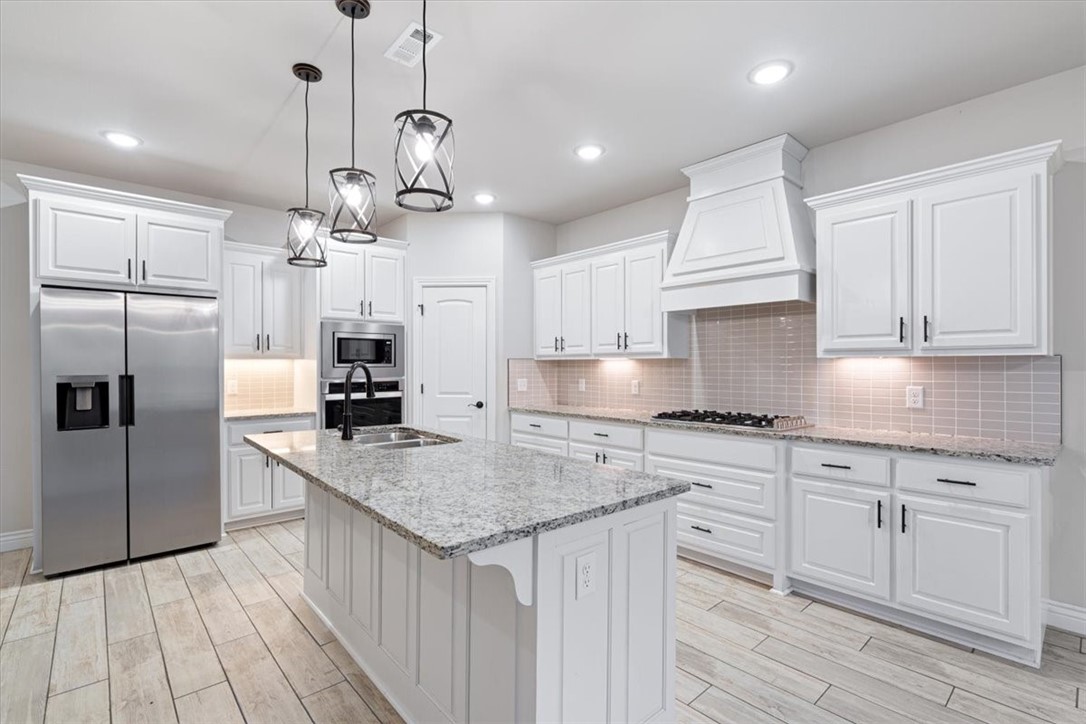 Rustic Flats Sub Gentry - Residential