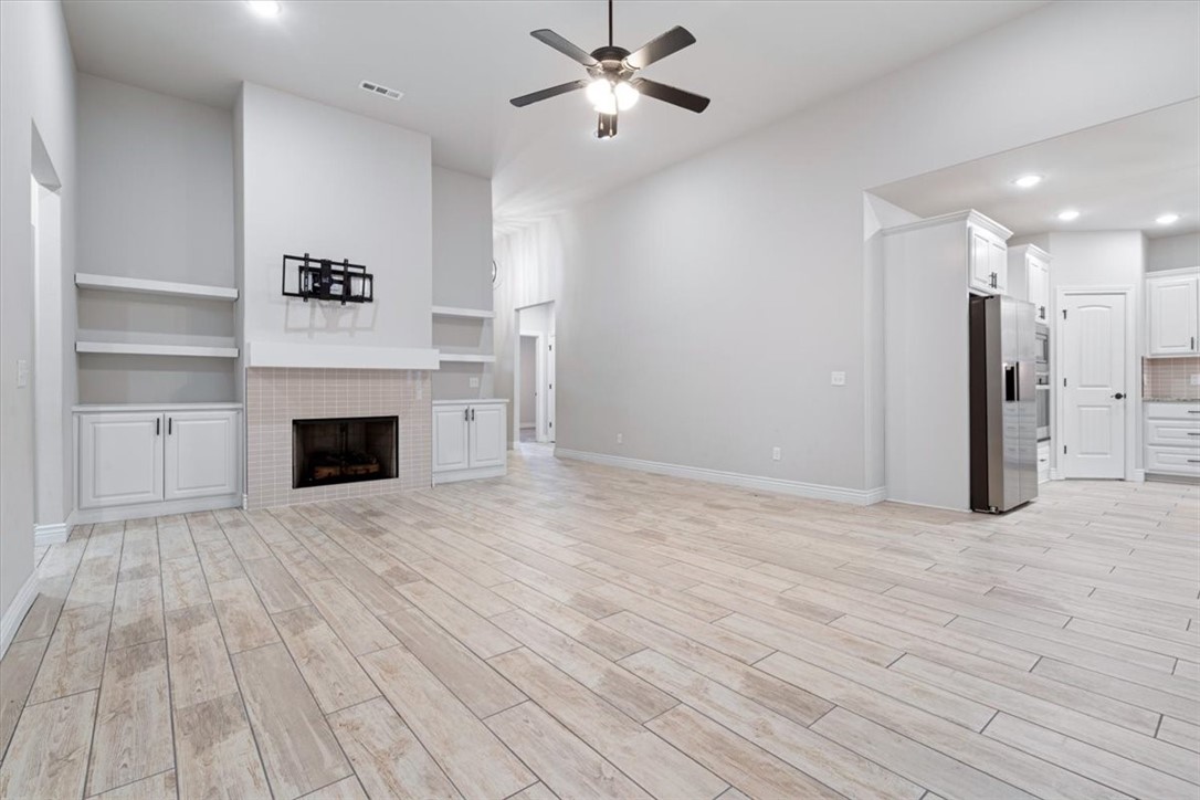 Rustic Flats Sub Gentry - Residential